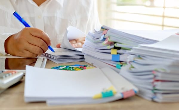 How to Use Reverse Outlining to Diagnose Weak Essay Structure